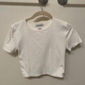 Aritzia Babaton Contour Crew Cropped Top